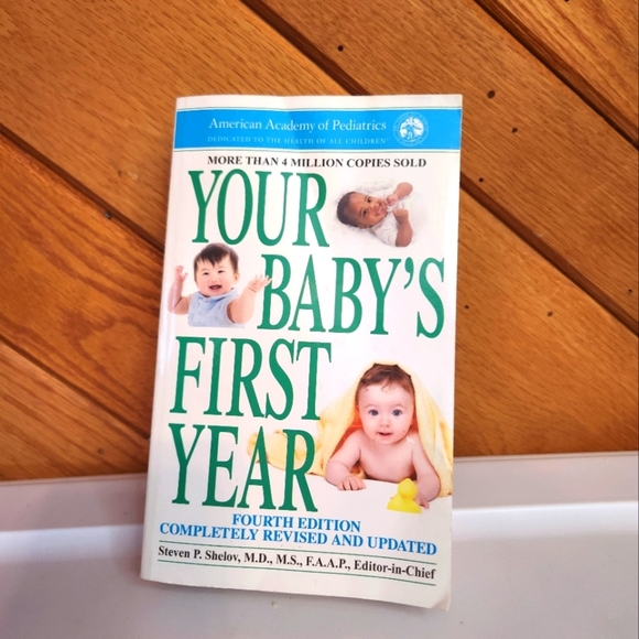 Your Baby's First Year Fourth Edition by Steven P Shelov - Picture 1 of 6
